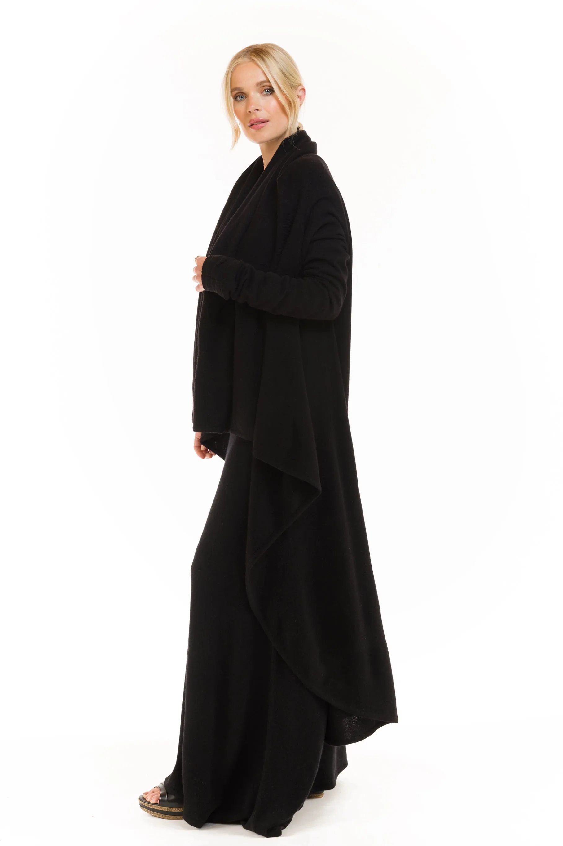 CASHMERE MAXI FITTED DRESS BLACK