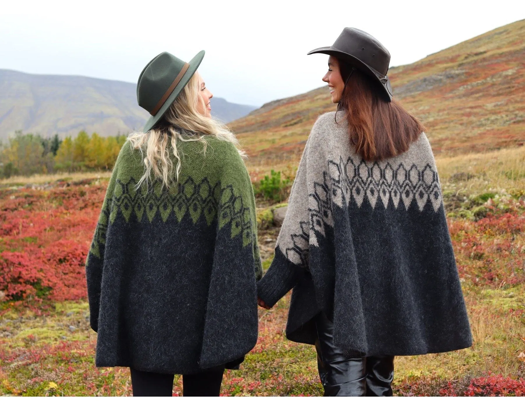 Funnel Neck Woolen Poncho Jacket Green  - Ísar