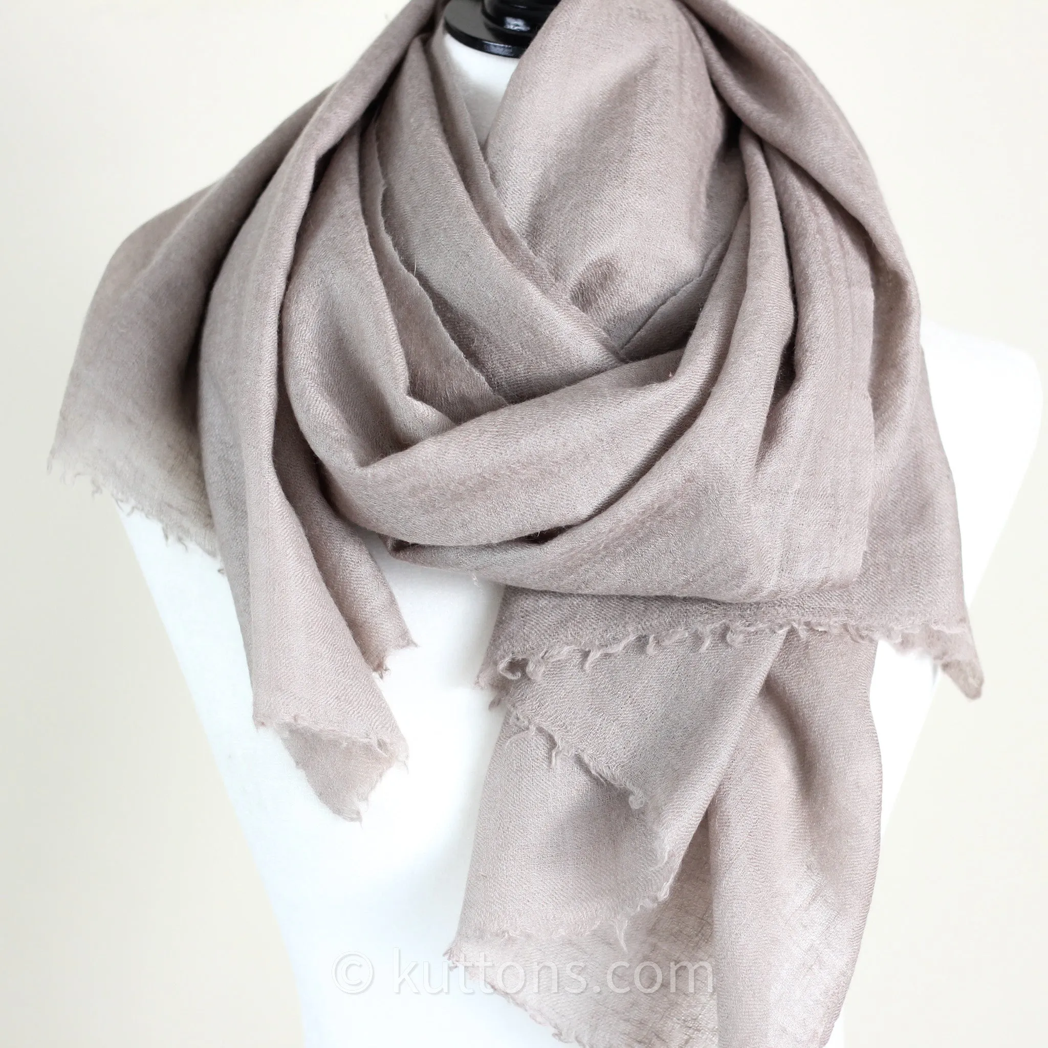 Pure Pashmina Cashmere Stole - Soft Featherweight Handspun Pashmina Cashmere Wrap from Ladakh Himalayas | Light Gray, 29x82"