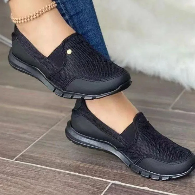 Slip on soft flat mesh casual sneakers